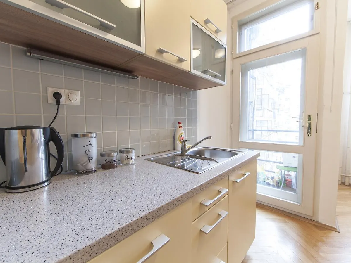 Modern Central Apartment Dlouha Prague